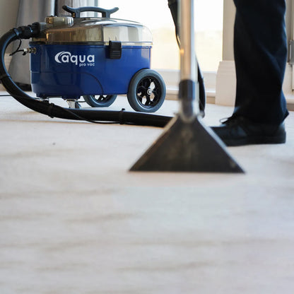 GRADE A Aqua Pro Vac - Portable Lightweight Carpet Extractor / Carpet Shampooer